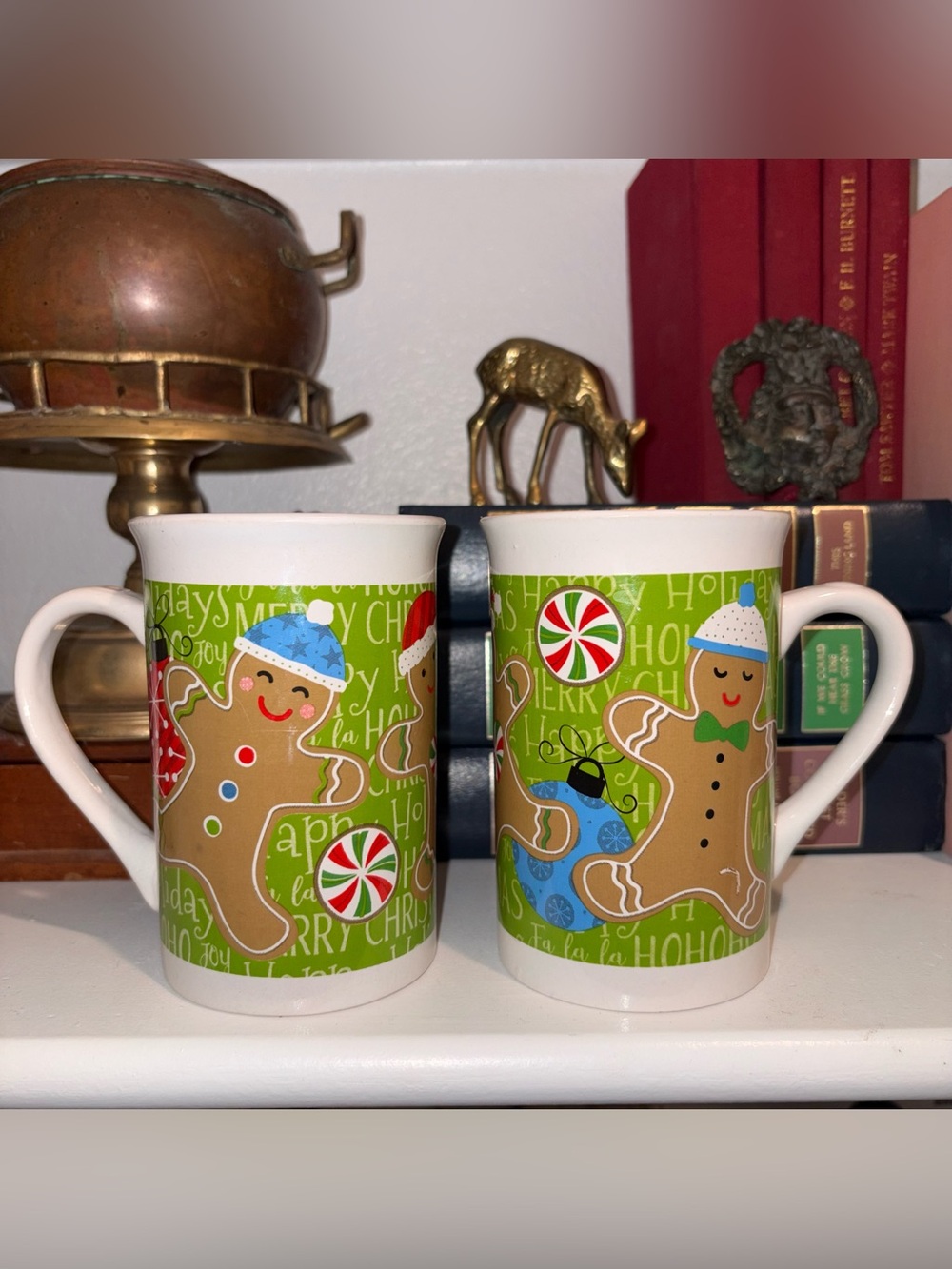ROYAL NORFOLK SET OF 2 Festive Green Gingerbread Heart-Handle Mug Set